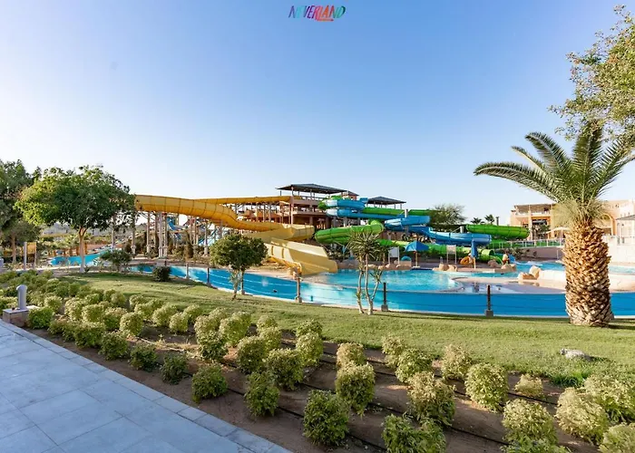 منتجع نيفرلاند سيتي - بيكالباتروس 5*